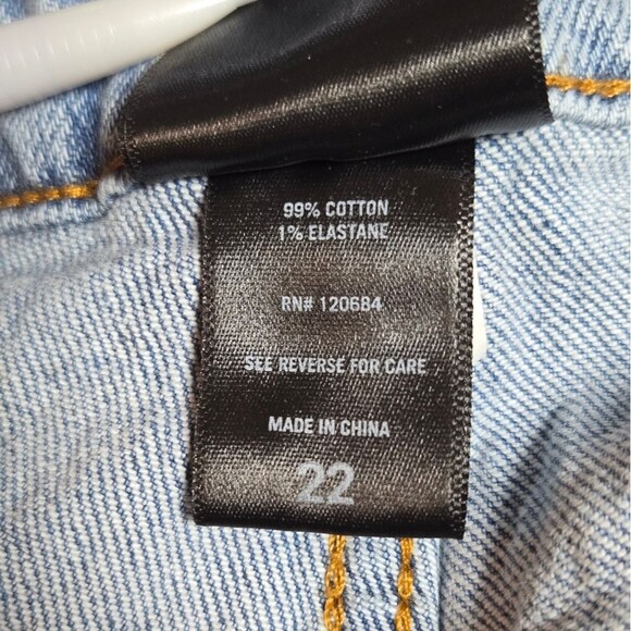 Her Universe / Pixar Toy Story Med-Light Wash High Rise Mom Jeans Plus Size 22 - Picture 11 of 13